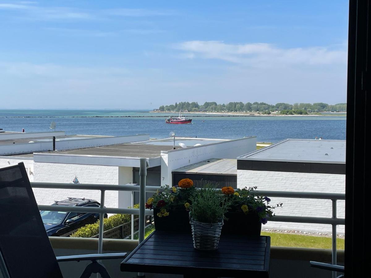 Fehmarn Burgtiefe Suedstrand Meerblick Apartment Meerzeit Exterior photo